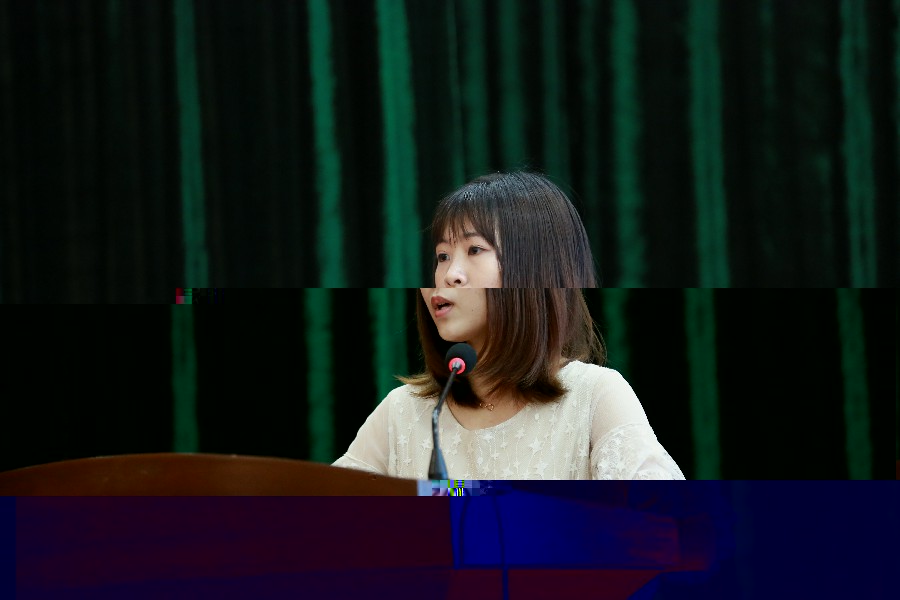 在校生代表羅傲發言