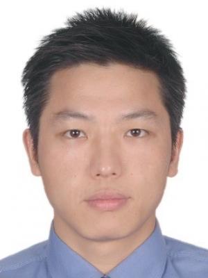 李旭東